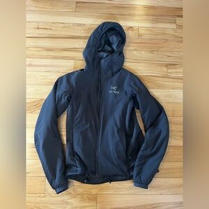 Arc'teryx Black Atom Hooded Jacket size small